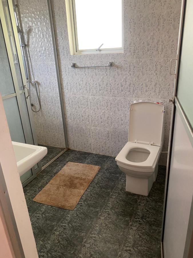 נילבלי Island Breeze Inn מראה חיצוני תמונה