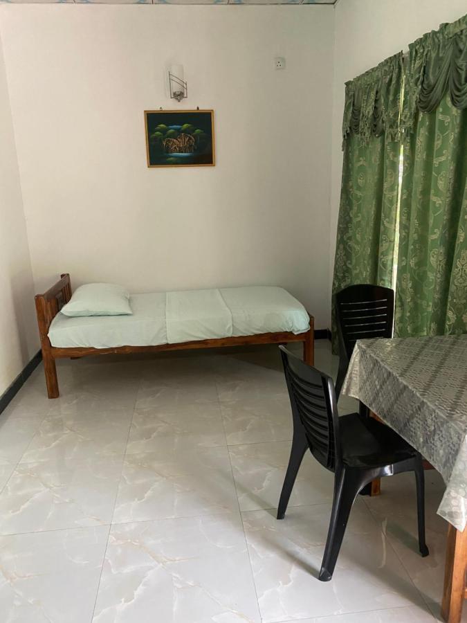 נילבלי Island Breeze Inn מראה חיצוני תמונה